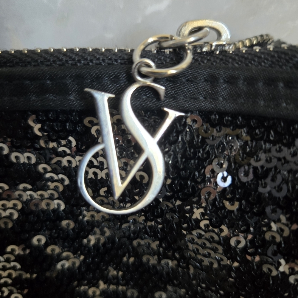 Victoria's Secret Black Sequin Clutch - Picture 4 of 6